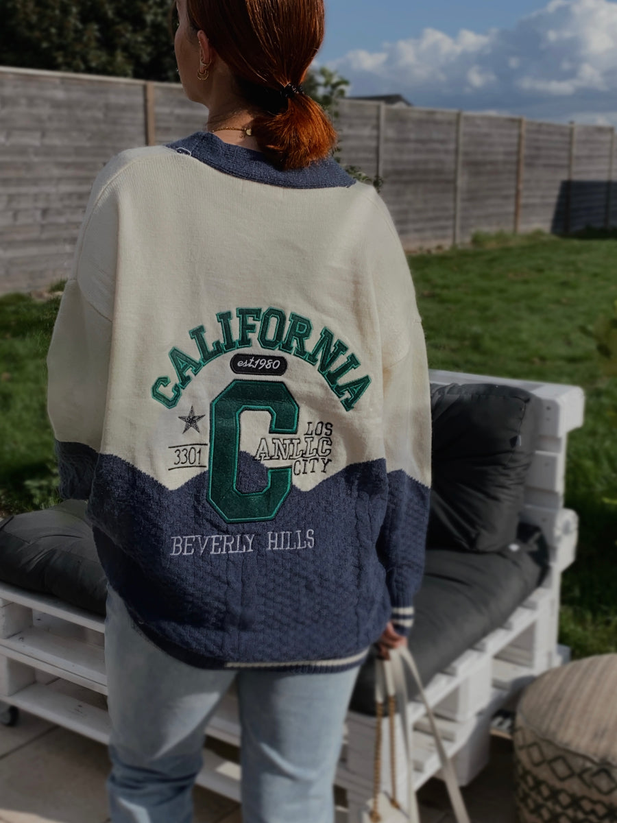 UNIVERSITY vest